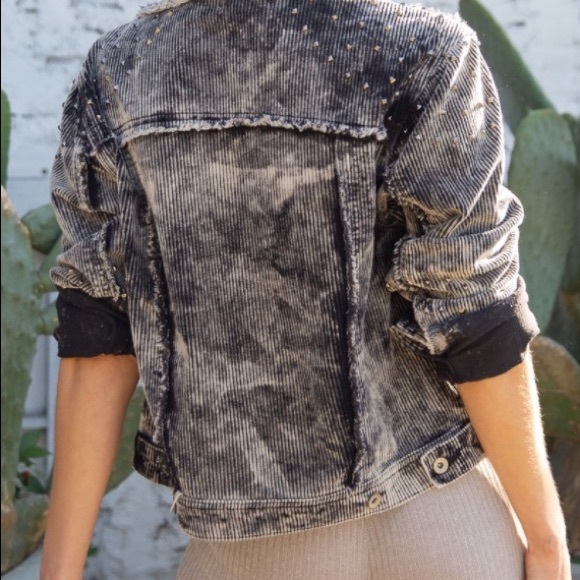 Distressed Gray Corduroy Studded Denim Jacker - A must for Summer! - Picture 9 of 17